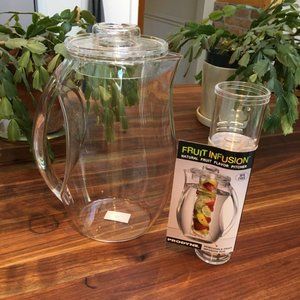 Make Party Cocktails Ahead of Time with this New Beverage/Water/Wine Pitcher
